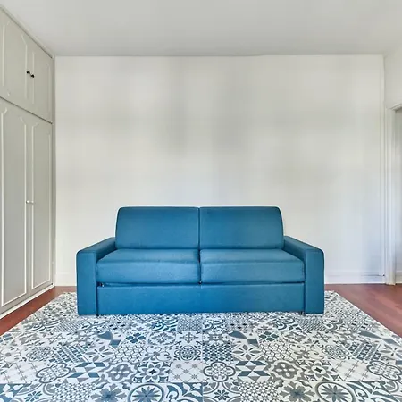 Convention M12 Quick Eiffel Tower Access Apartament *