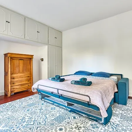 Convention M12 Quick Eiffel Tower Access Apartman